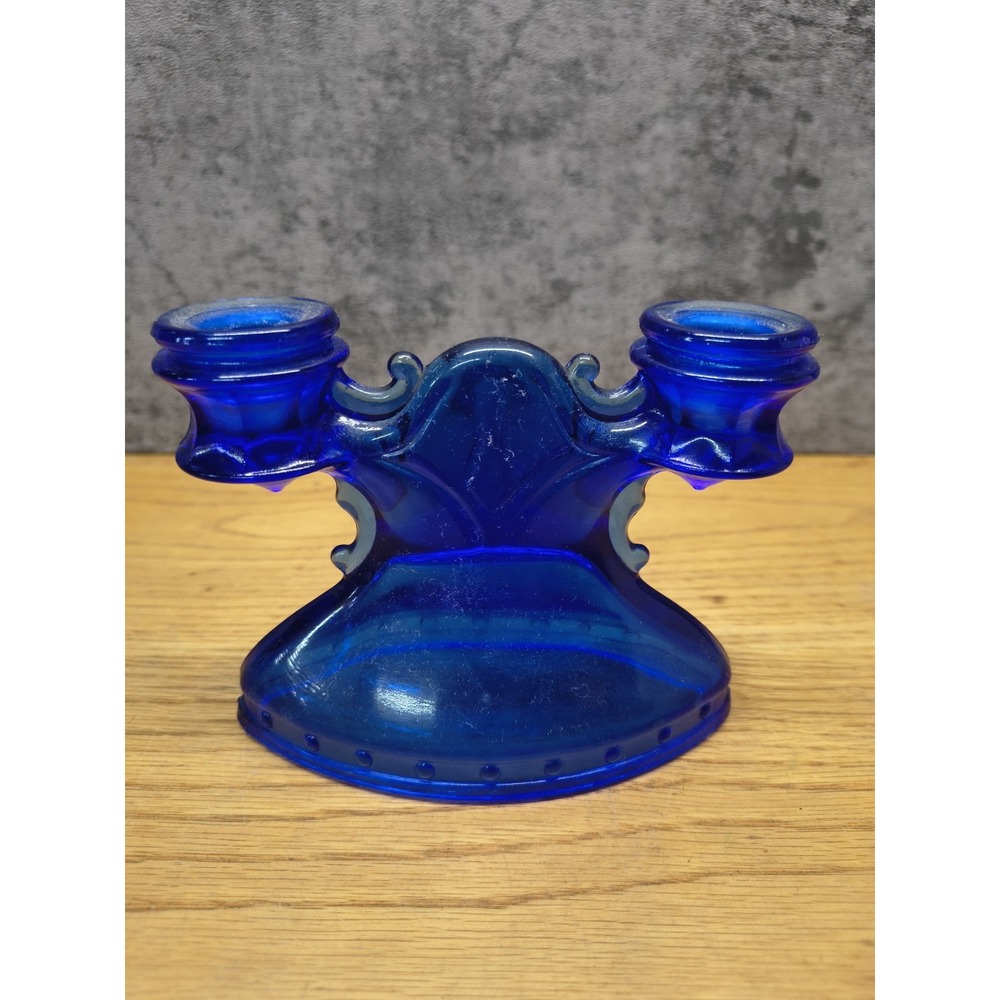 LE Smith Glass Mt. Pleasant "Double Shield" Cobalt Blue single Candle Holder